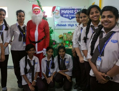 Mahesh High School rings in Christmas fervour