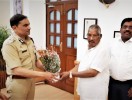 ಪೆÇಲೀಸ್ ಆಯುಕ್ತ ಸಂಜಯ್ ಬಾರ್ವೆ ಅವರನ್ನು ಅಭಿನಂದಿಸಿದ  ಜಯ ಸಿ.ಸುವರ್ಣ 