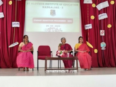 Mangaluru: St Aloysius B. Ed College welcomes the students of the 17th Batch.