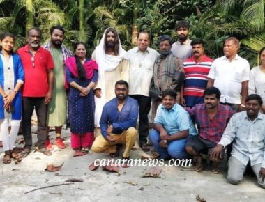 DUNDHUGARA MAGA Movie shooting takes off at Benedictine Monastry, Bengaluru