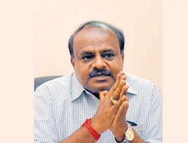 HDK?in Singapore for checkup