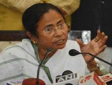 Mamata dismisses talk of being PM candidate