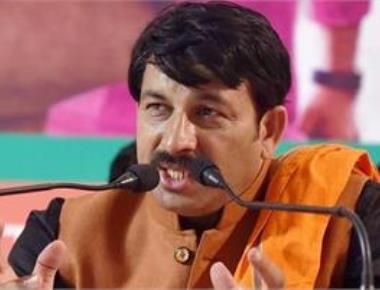 Delhi BJP chief Manoj Tiwari demands action against illegal migrants in city