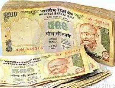 NRIs, Indians returning home to show old notes to Customs