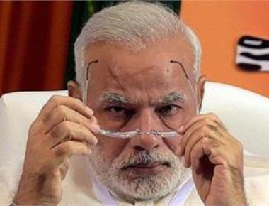  After poll win, PM asks people to pledge to create 'new India' by 2022