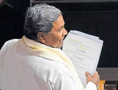 Karnataka govt okays separate religion status for Lingayats, seeks Centre's nod