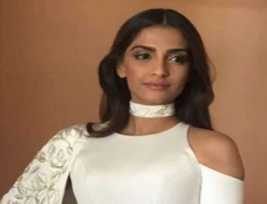 Cannes: Sonam Kapoor spells elegance in all-white ensemble