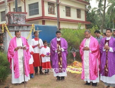 Milagres Cathedral observed All Souls Day
