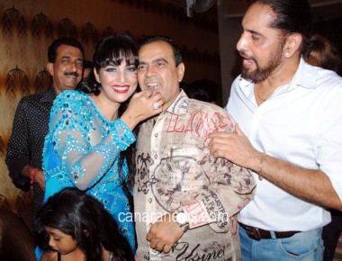 South actress Tanisha Singh celebrated her birthday with friends and relatives