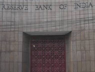 Aadhaar linkage with bank accounts mandatory, says RBI