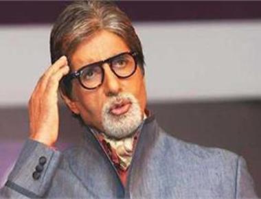 Amitabh Bachchan sends handwritten notes to Vicky Kaushal, Taapsee Pannu