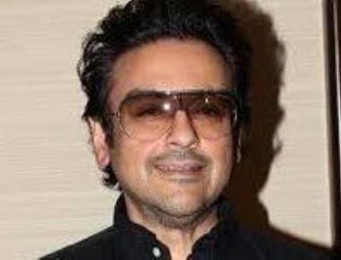 Pak singer Adnan Sami allowed to stay in India