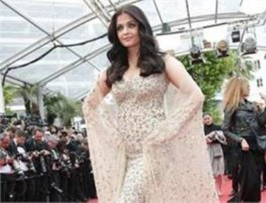 Aishwarya opts for Ellie Saab gown for third outing at Cannes