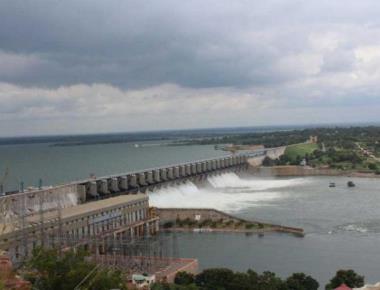 Record water discharge from Almatti dam