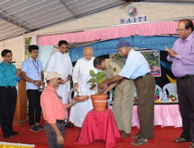 St Aloysius ITI celebrates World Environment Day, salutes Fr Santhosh Kamath