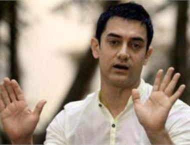  Not happy that I am smoking again: Aamir Khan