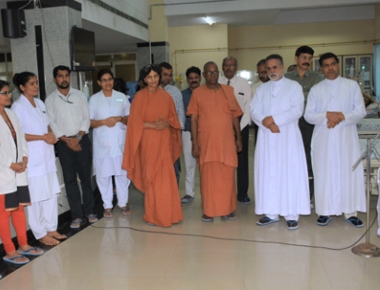 Anandashram Trust donates dialysis machine to Father Muller Medical College Hospital