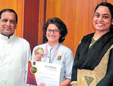 Aneesha Nayak wins gold at I-Fest 2018