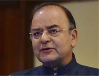 AIADMK delegation meets Jaitley, demands money for TN