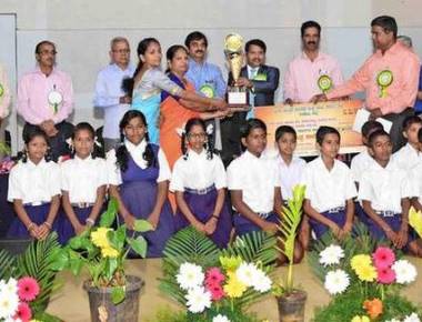Government school wins Parisara Mitra Award