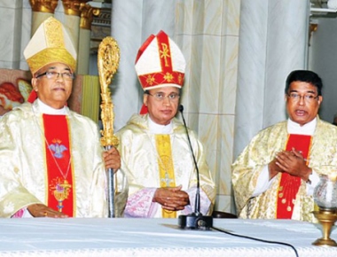  Bishop Aloysius Paul D’Souza celebrates golden jubilee of priesthood