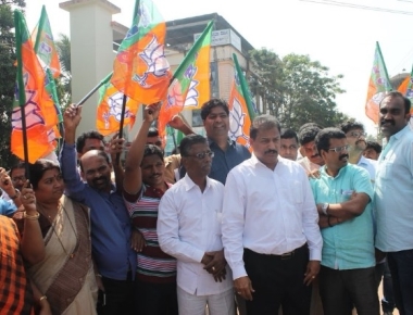 District BJP celebrates victory 
