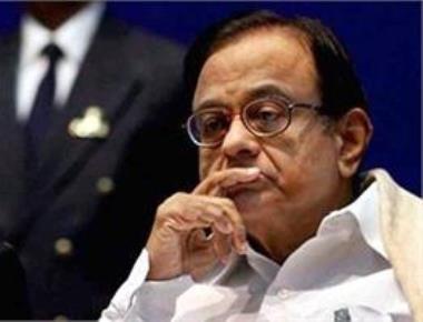 Chidambaram raps EC for issuing Rahul show cause notice