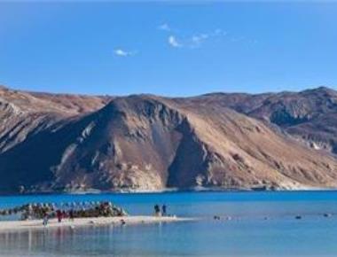 Day after skirmishes, Army officers of India,China meet in Leh