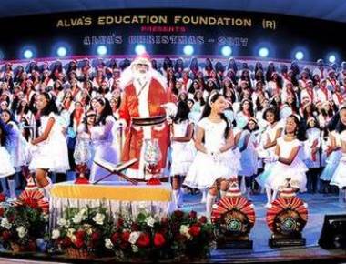 ‘Christmas a symbol of peace’
