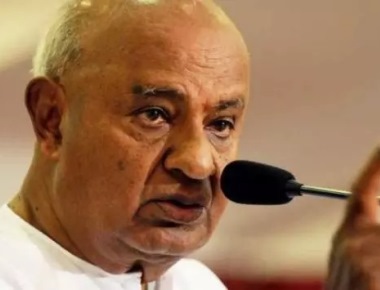 Cauvery: Gowda tells Centre not to yield to TN's pressure tactics