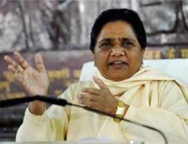 Modi's note ban decision has turned people 'fakir' : Mayawati