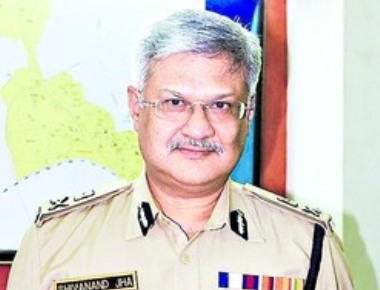 If there's a vacancy in Delhi, dial Gujarat - Modi confidant Jha tipped to head capital's police force