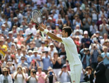 Djokovic races through Wimbledon opener