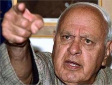 Stone-pelting youth in Kashmir fighting for nation:Farooq