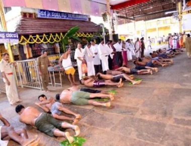 'Ede Snana' at Kukke temple