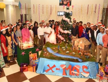 Expert P U College Valachil celebrates Christmas