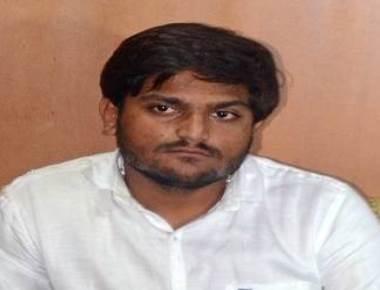 Hardik asks sulking Gujarat Deputy CM to quit, join Congress