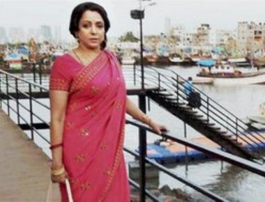 Amid Mathura tension, Hema uploads film shoot pix,then deletes