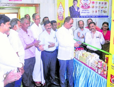 DKMUL to fix minimum price for milk on Gujarat model