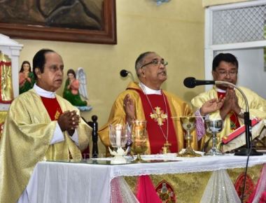 Bishop celebrates thanksgiving mass at St Anthony’s Jeppu