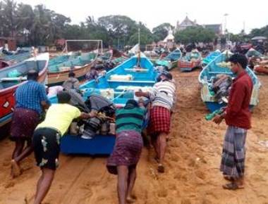 141 Kerala fishermen still missing in Cyclone Ockhi