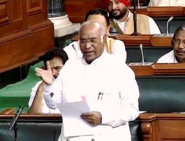 Gujarat people fed up with Modi's decisions: Kharge