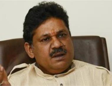 Kirti Azad demands CBI probe into graft charges against DDCA