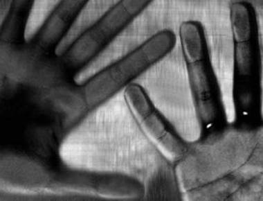 Kolkata woman raped by neighbour in front of daughter