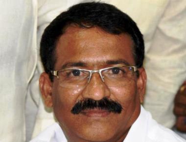 Highway liquor ban cost govt Rs 500 crore