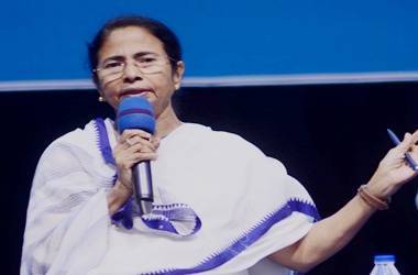 Mamata supports KCR's third front proposal