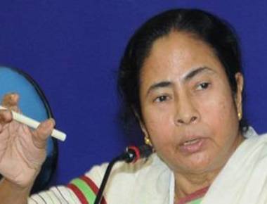 Mamata asks RBI Governor to disclose new notes allocation to states