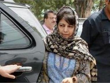  Invoking Vajpayee, Mehbooba asks Modi to open dialogue with people of J&K