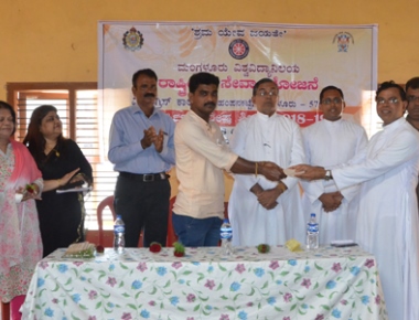 Mangalore University holds annual NSS camp at Loretto Aided Higher Primary School