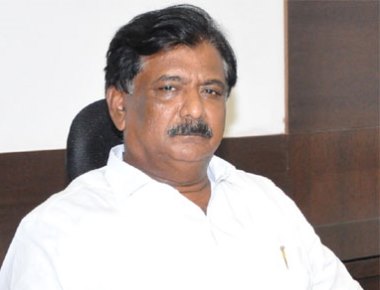 Congress leader U K Monu gets death from Ravi Poojary